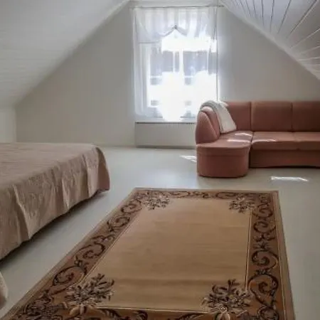 Holiday Mirage بيت للعطل *